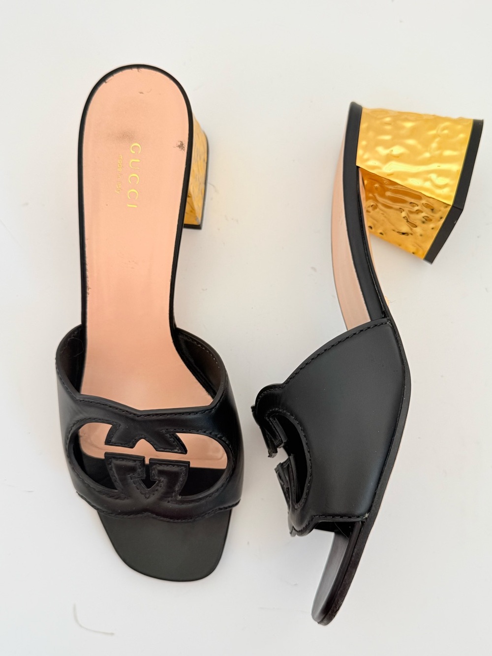 Gucci Interlocking G Cut-Out Black Leather Gold Heel Slide Sandals Size 40